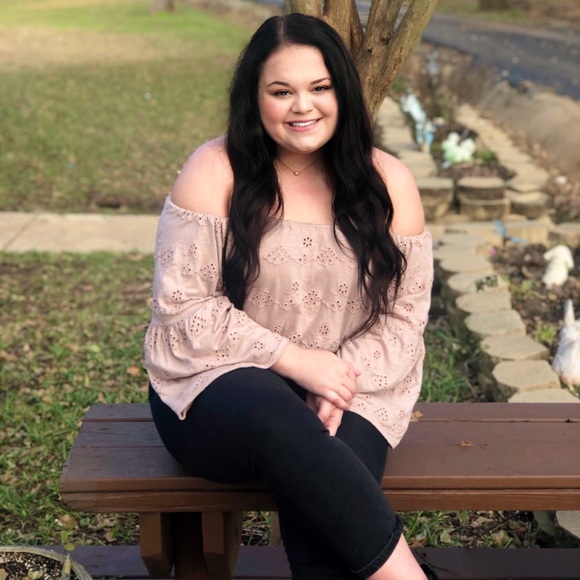 Meet your Posher, Kylee - Picture 1 of 1